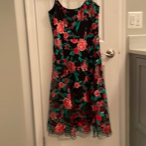 Dress the Population Medium Black flowered pattern dress